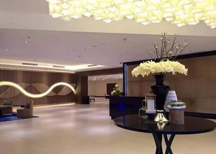 Mactan Newtown Boulevard By Fjcivo *